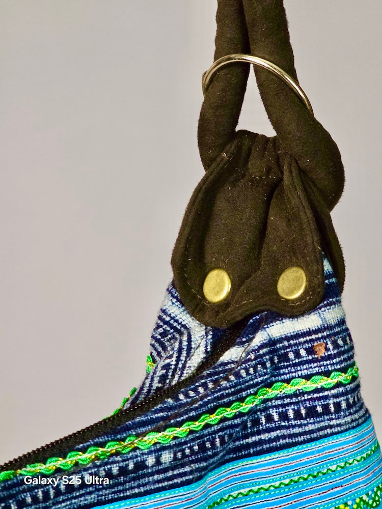 Spacious Handbag made of Vintage Hmong Turquoise Tribal Vietnamese Cloth - Niger Bend