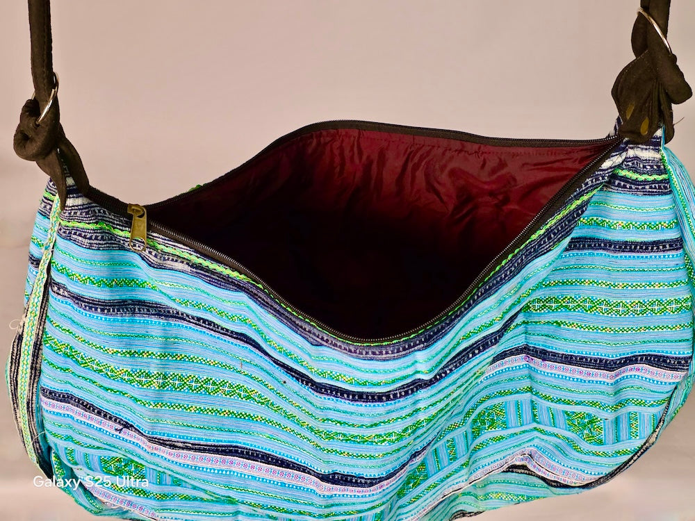 Spacious Handbag made of Vintage Hmong Turquoise Tribal Vietnamese Cloth - Niger Bend