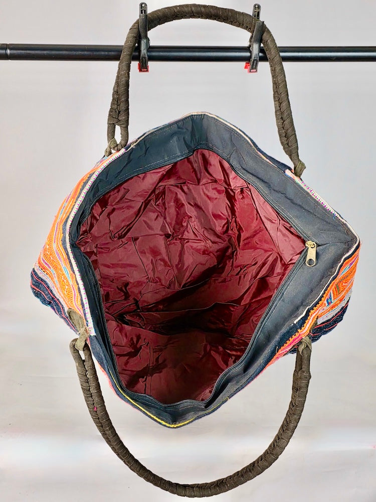 Spacious Handbag made of Vintage Hmong Indigo Tribal Vietnamese Cloth - Niger Bend