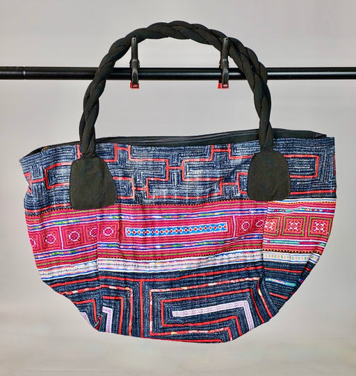 Spacious Handbag made of Vintage Hmong Indigo Tribal Vietnamese Cloth - Niger Bend