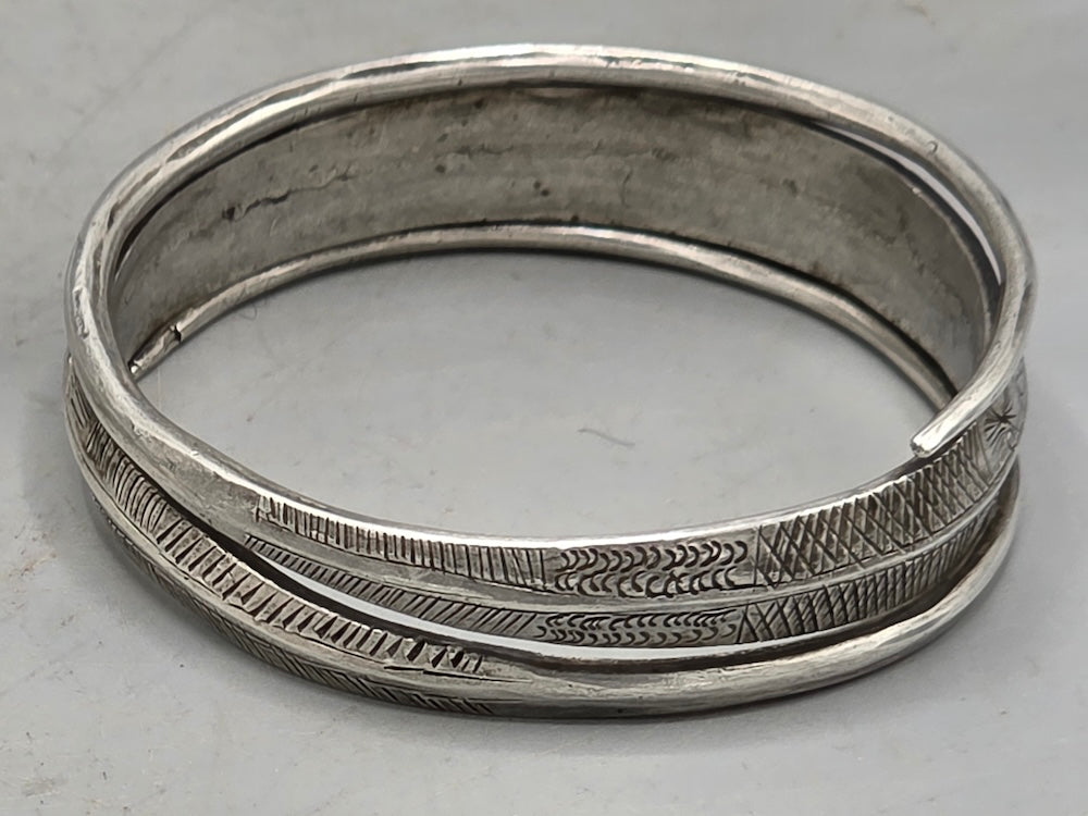 Chinese Ethnic Minority Silver Bracelet - Yunnan Province