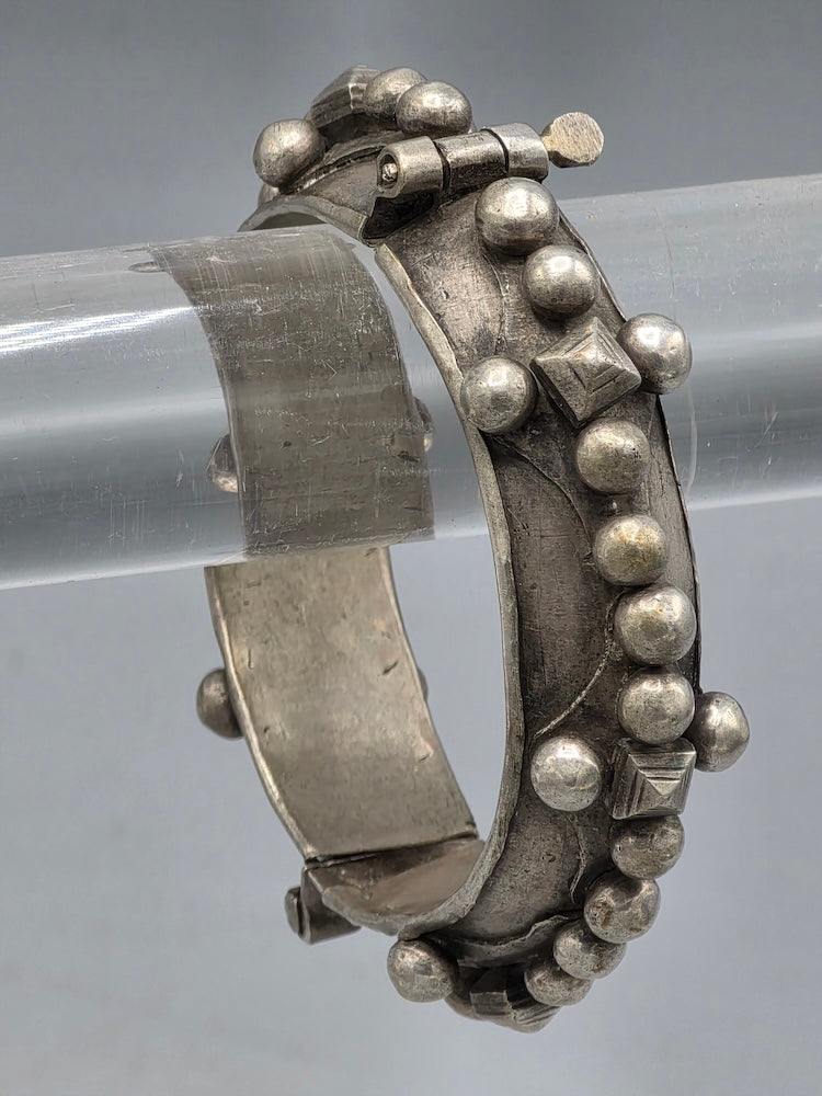 Antique Mauritanian Silver Hinged Bracelet - Saharan Jewelry
