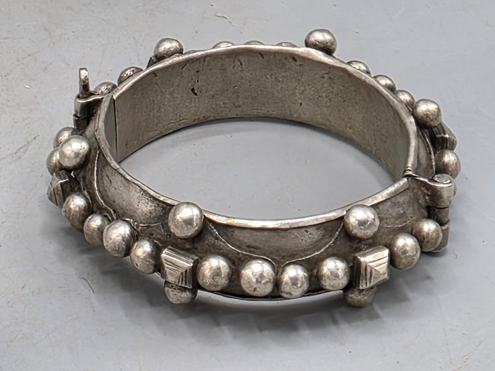 Antique Mauritanian Silver Hinged Bracelet - Saharan Jewelry