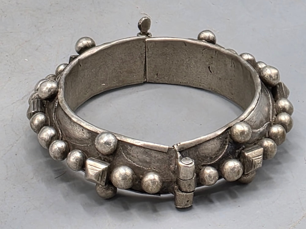 Antique Mauritanian Silver Hinged Bracelet - Saharan Jewelry