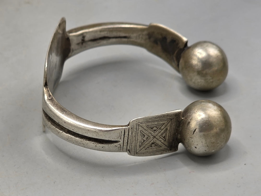 Antique Mauritanian Silver Khalkhal Anklet - Hand-engraved Saharan Jewelry