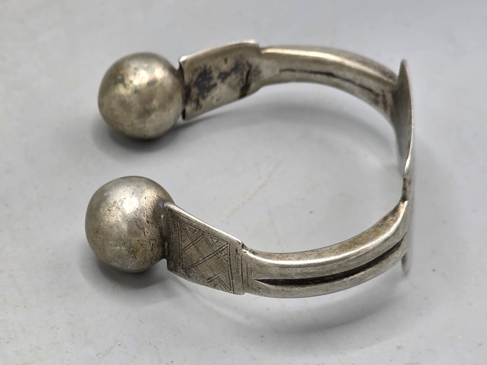 Antique Mauritanian Silver Khalkhal Anklet - Hand-engraved Saharan Jewelry
