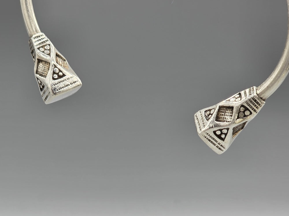 Handcrafted Tuareg Silver Cuff Bracelet with Geometric Diamond Finials - Niger