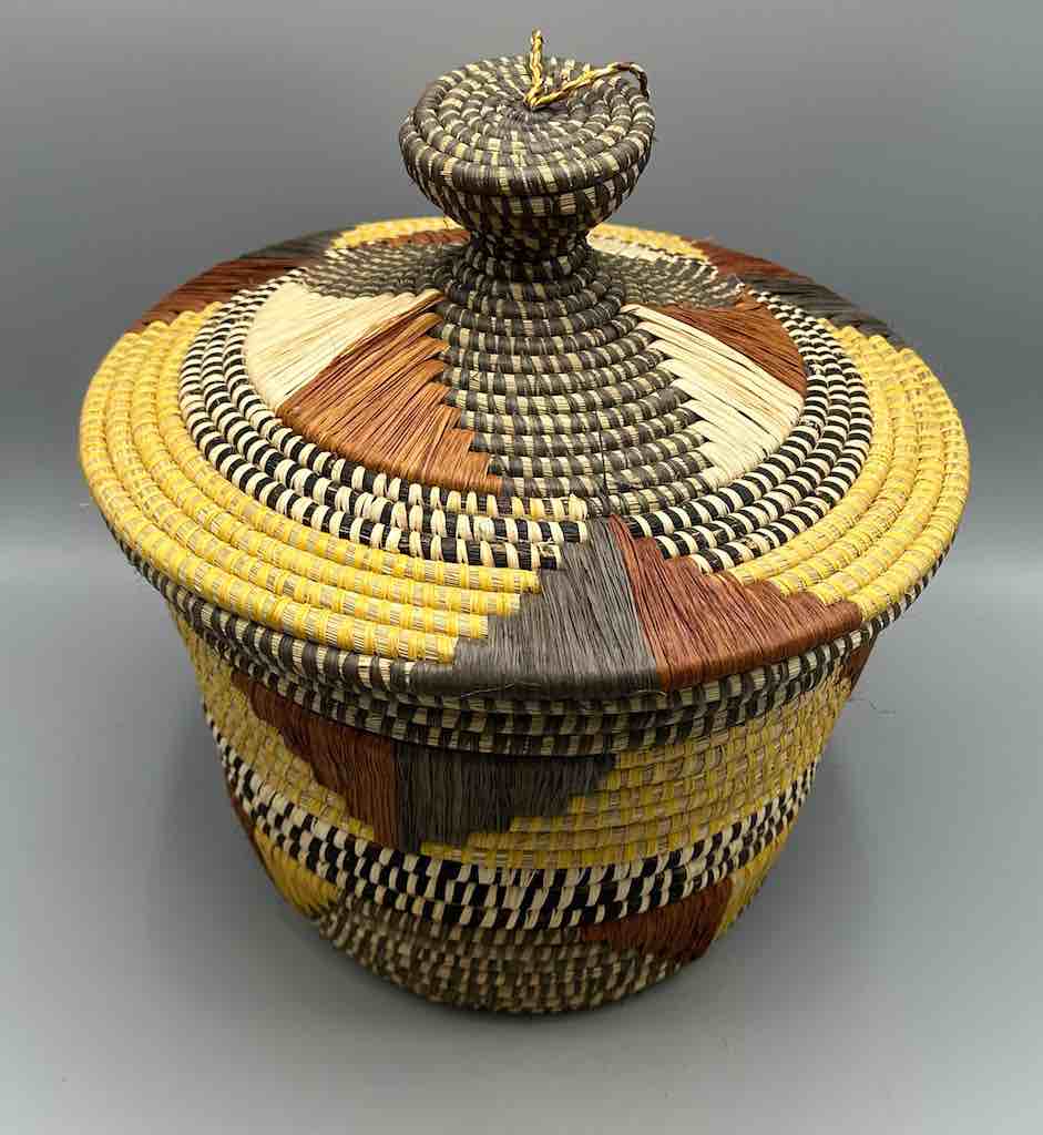 Large Covered Batwa Raffia Basket - Uganda