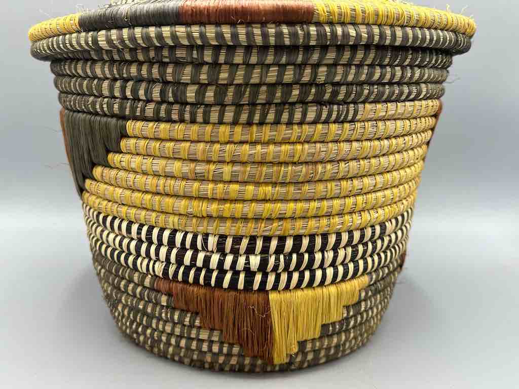 Large Covered Batwa Raffia Basket - Uganda