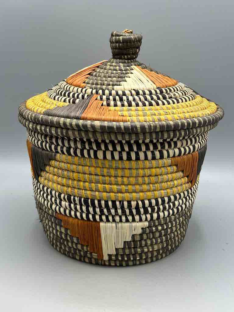 Covered Batwa Raffia Basket - Uganda