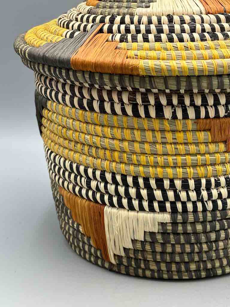 Covered Batwa Raffia Basket - Uganda