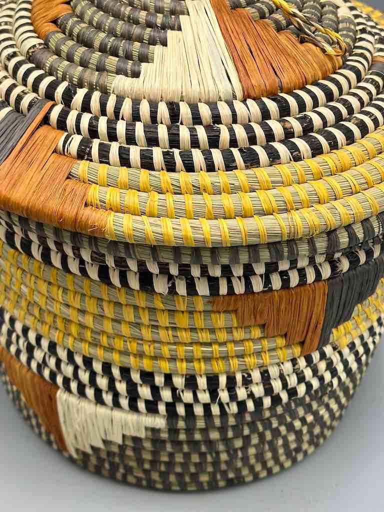 Covered Batwa Raffia Basket - Uganda