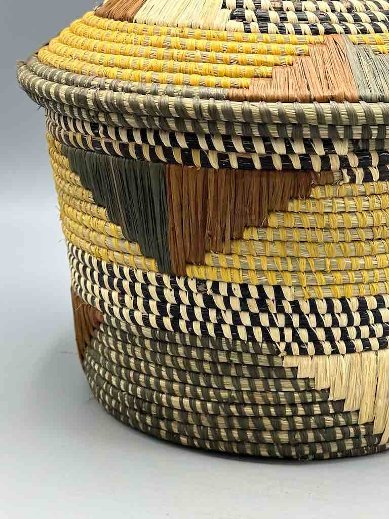 Covered Batwa Raffia Basket - Uganda