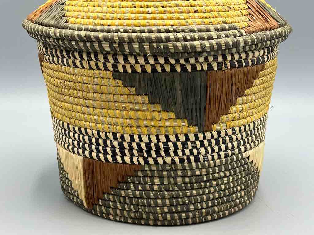 Covered Batwa Raffia Basket - Uganda