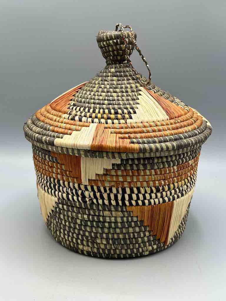 Covered Batwa Raffia Basket - Uganda