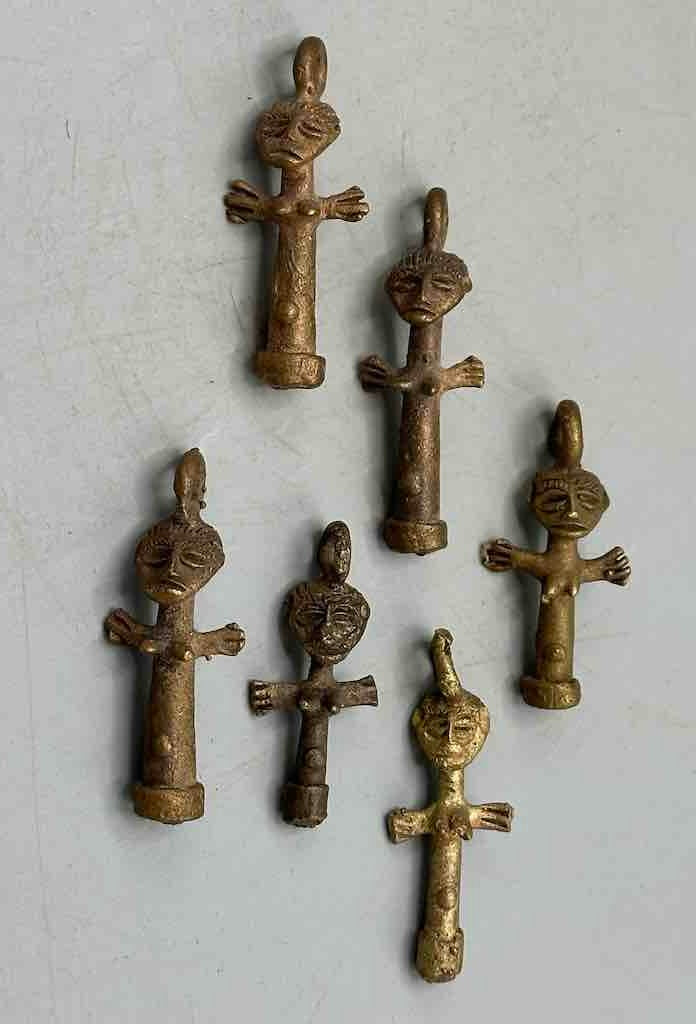 Set of 6 Small Brass Akwaba Woman Pendant - Ghana