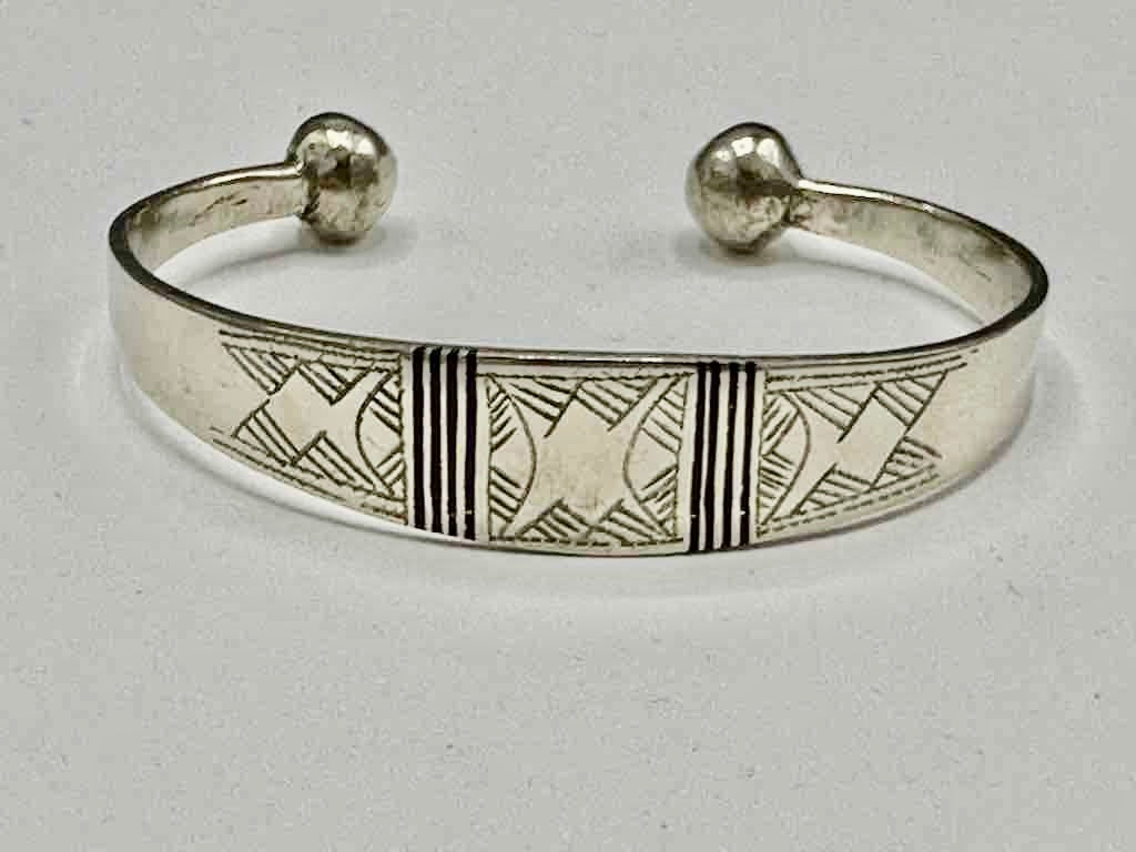 Large Wide Tuareg Inlaid Etched Coin Silver Bracelet