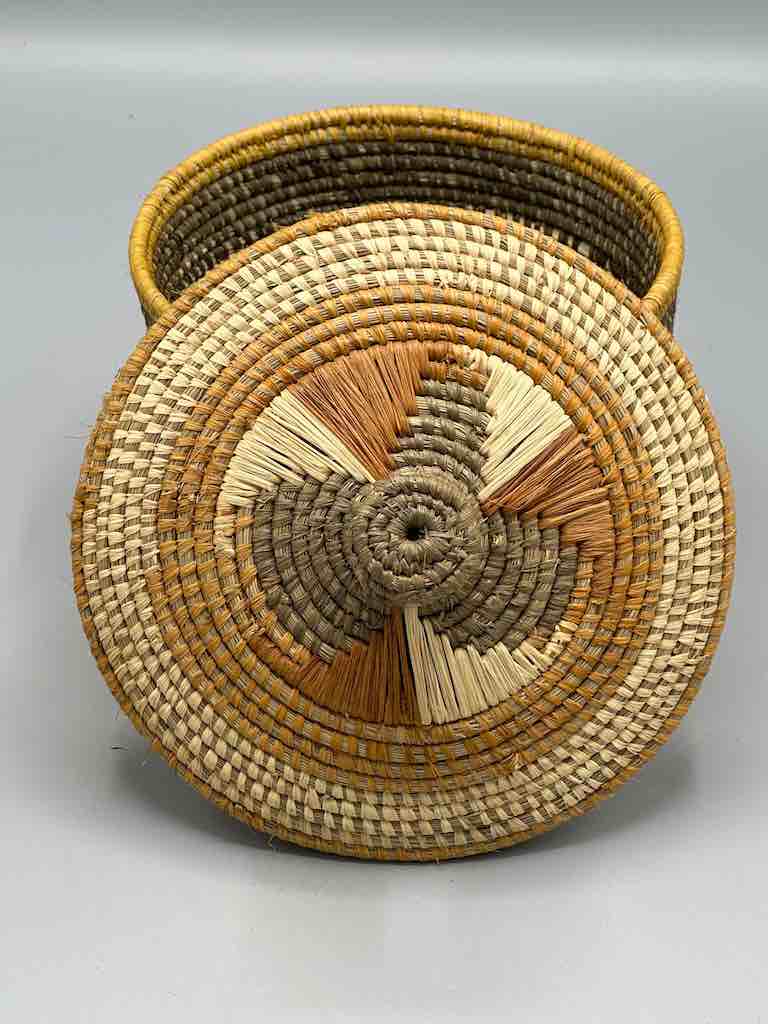 Covered Batwa Raffia Basket - Uganda