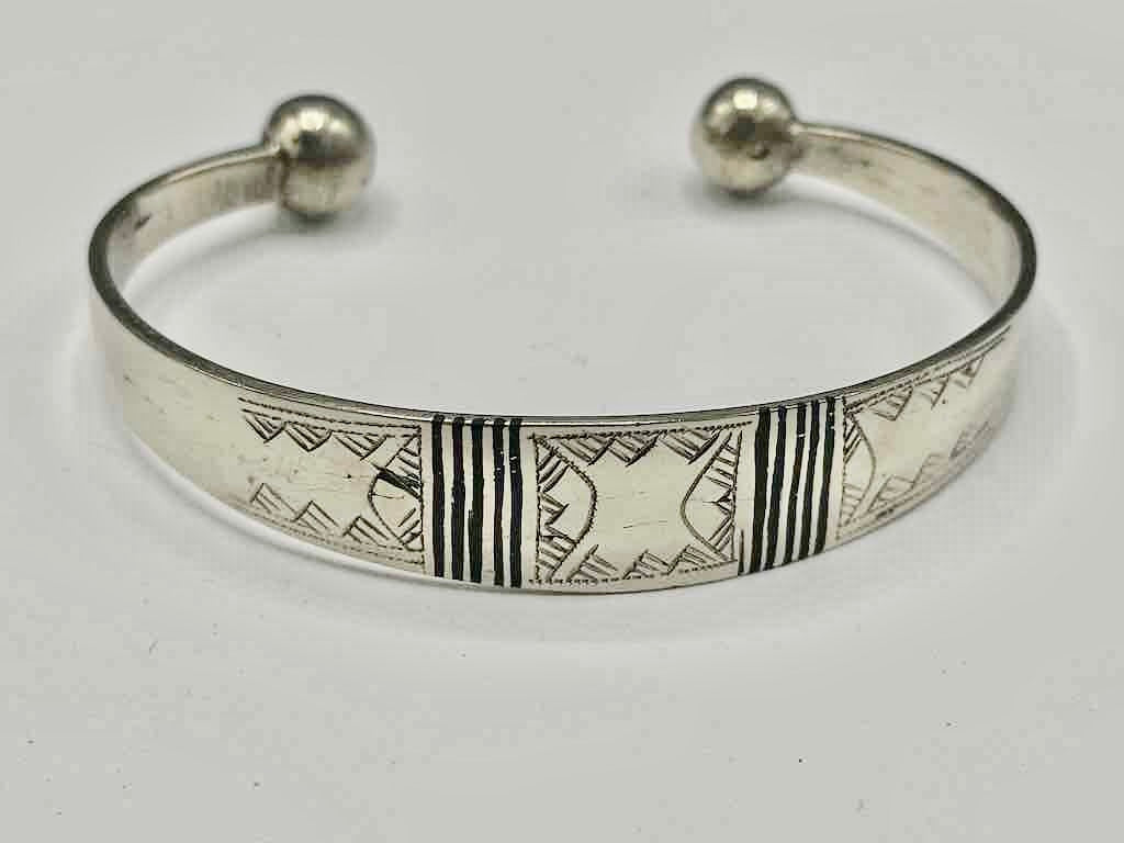 Large Wide Tuareg Inlaid Etched Coin Silver Bracelet