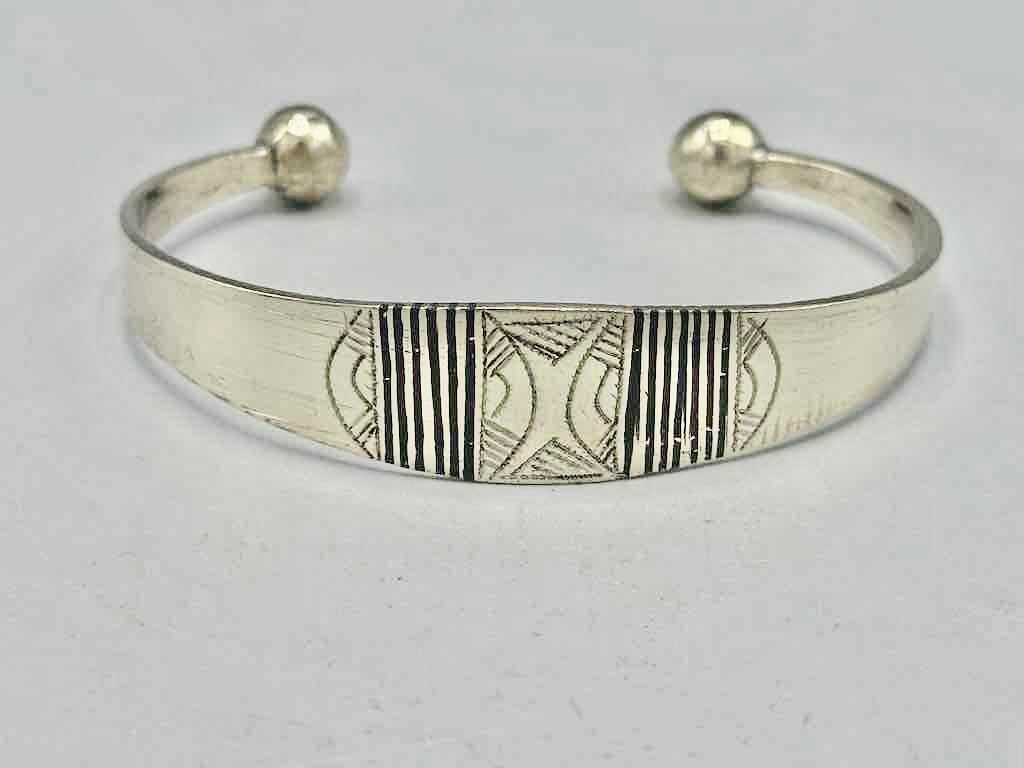 Large Wide Tuareg Inlaid Etched Coin Silver Bracelet