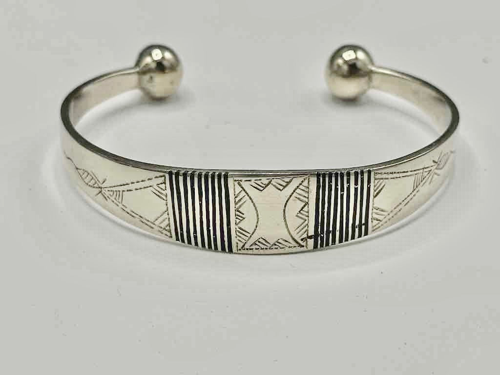 Large Wide Tuareg Inlaid Etched Coin Silver Bracelet