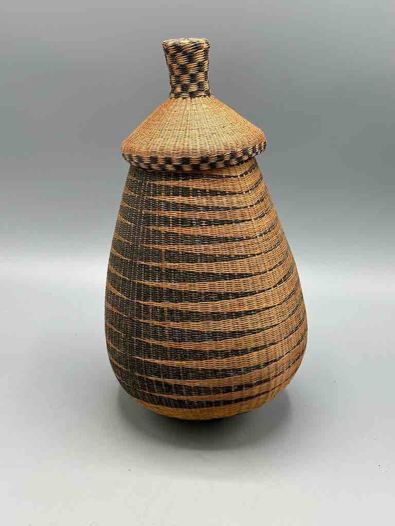 Tutsi Decor Very Detailed Weave Teardrop-Shaped Covered Basket - Rwanda