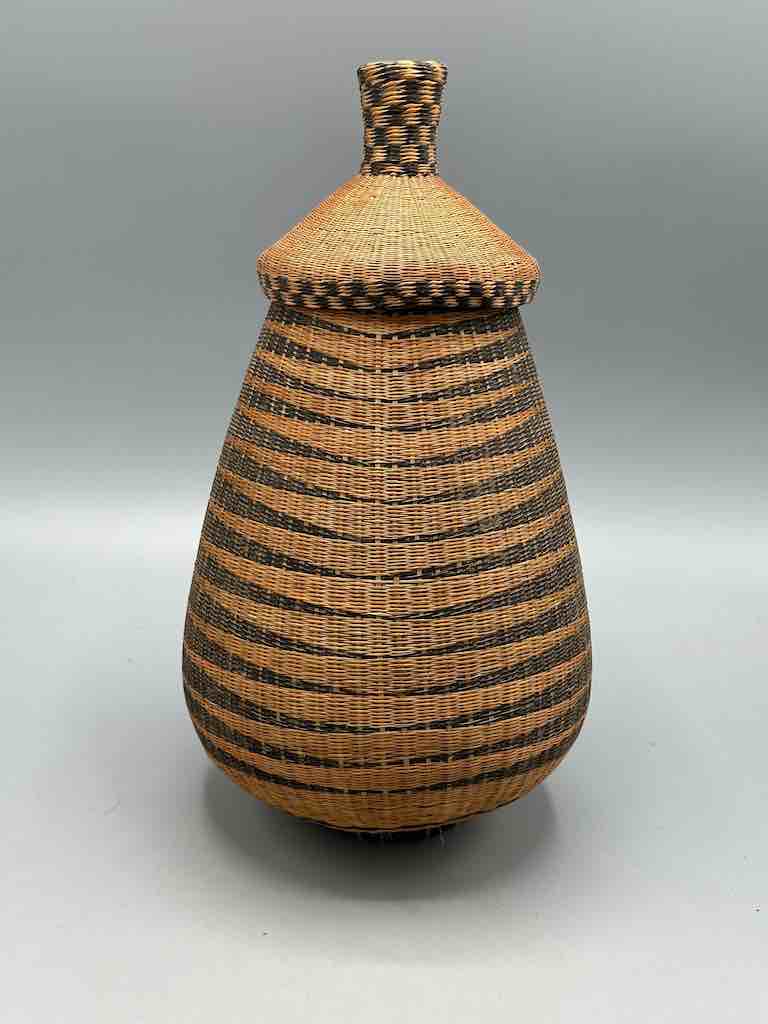 Tutsi Decor Very Detailed Weave Teardrop-Shaped Covered Basket - Rwanda