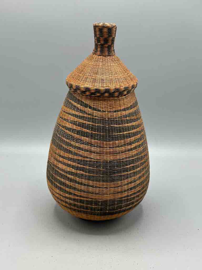 Tutsi Decor Very Detailed Weave Teardrop-Shaped Covered Basket - Rwanda