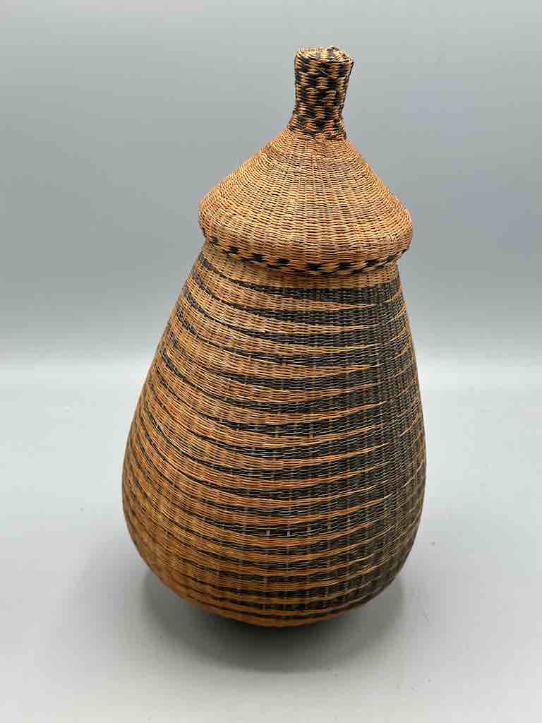 Tutsi Decor Very Detailed Weave Teardrop-Shaped Covered Basket - Rwanda