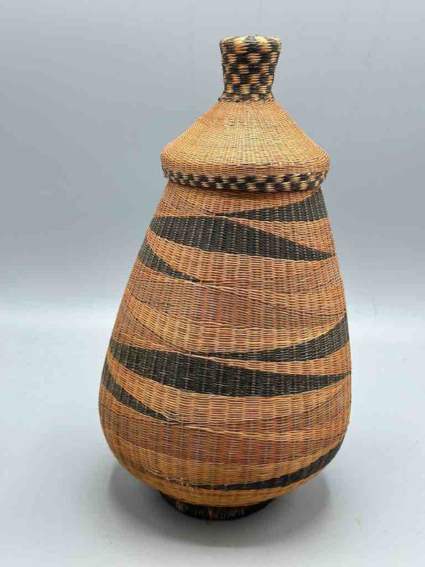Tutsi Decor Very Detailed Weave Teardrop-Shaped Covered Basket - Rwanda