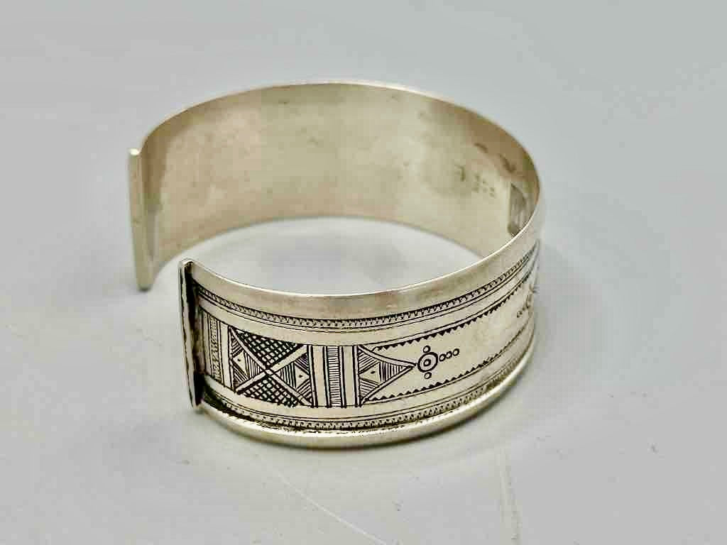 Unique Wide Tuareg Silver Etched-Design Bracelet - Niger