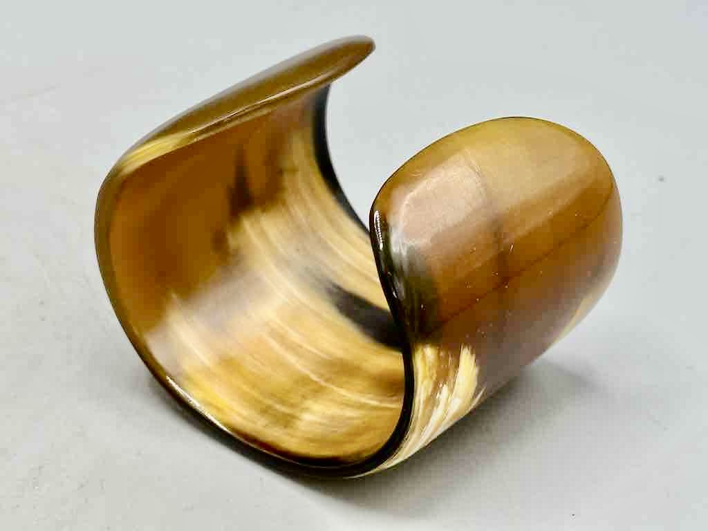 Cream & Caramel Wide Ankole Cattle Horn Bracelet - Viet Nam