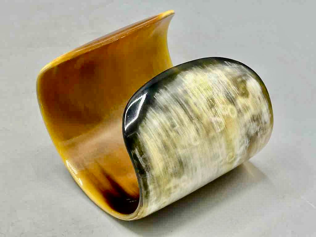 Cream & Caramel Wide Ankole Cattle Horn Bracelet - Viet Nam