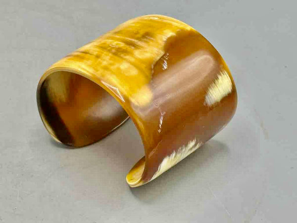 Caramel & Cream Wide Ankole Cattle Horn Bracelet - Viet Nam