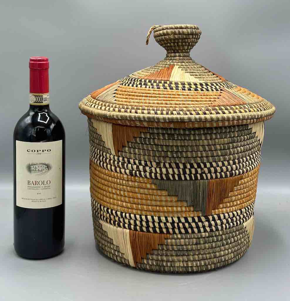 Large Covered Batwa Raffia Basket - Uganda