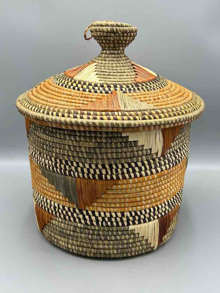 Large Covered Batwa Raffia Basket - Uganda