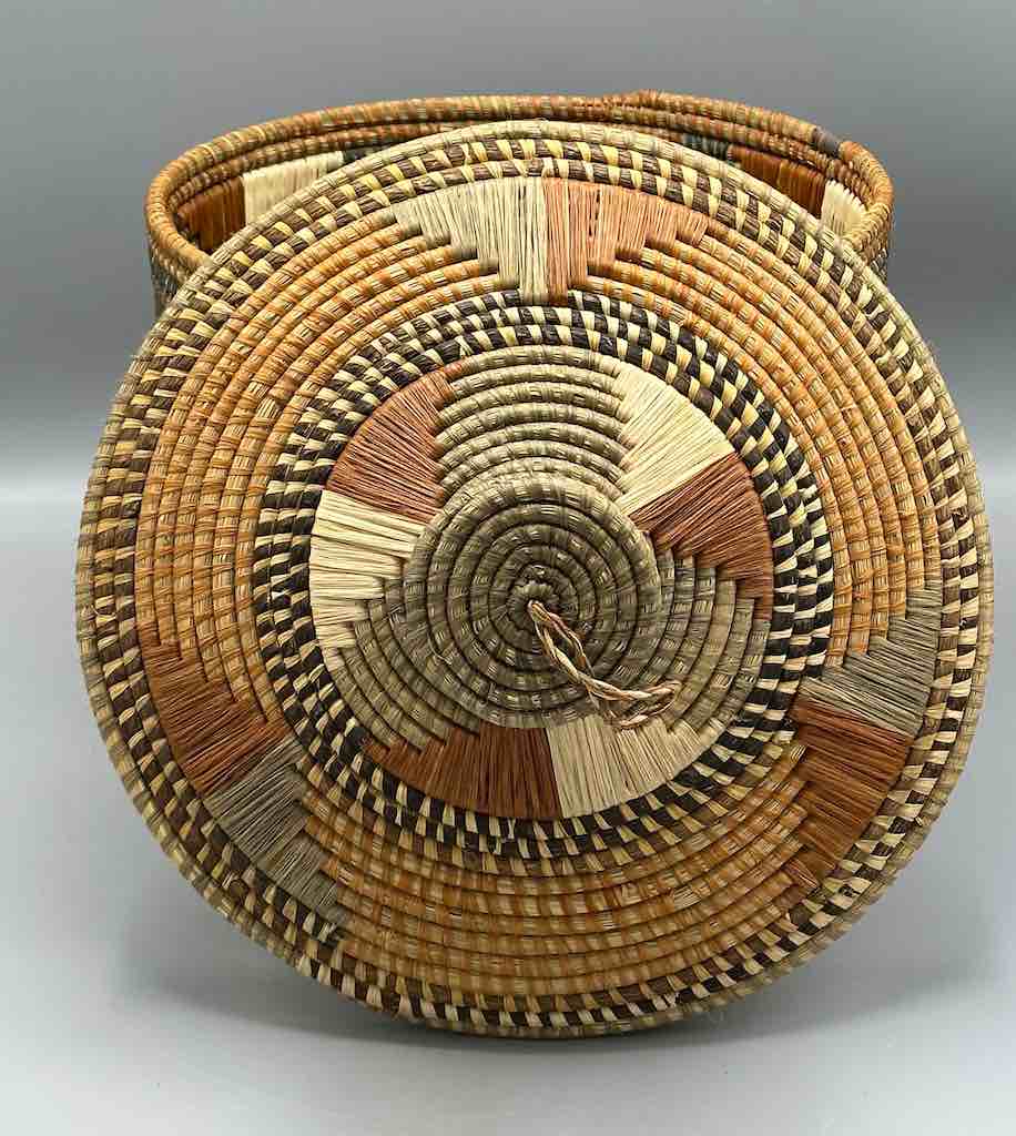 Large Covered Batwa Raffia Basket - Uganda