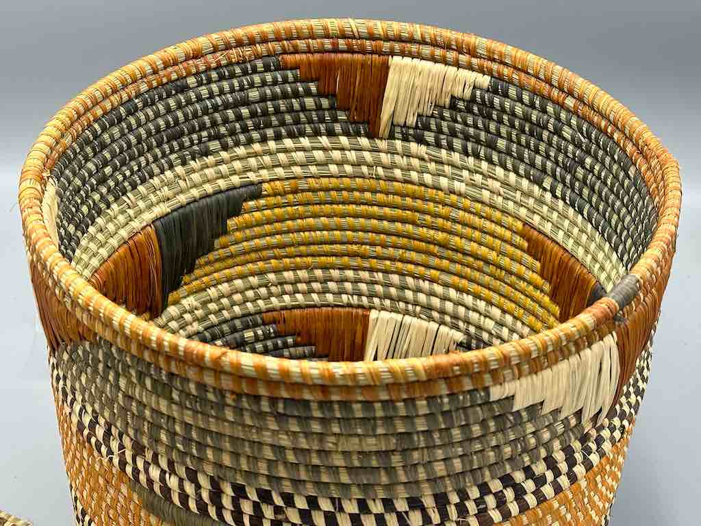 Large Covered Batwa Raffia Basket - Uganda