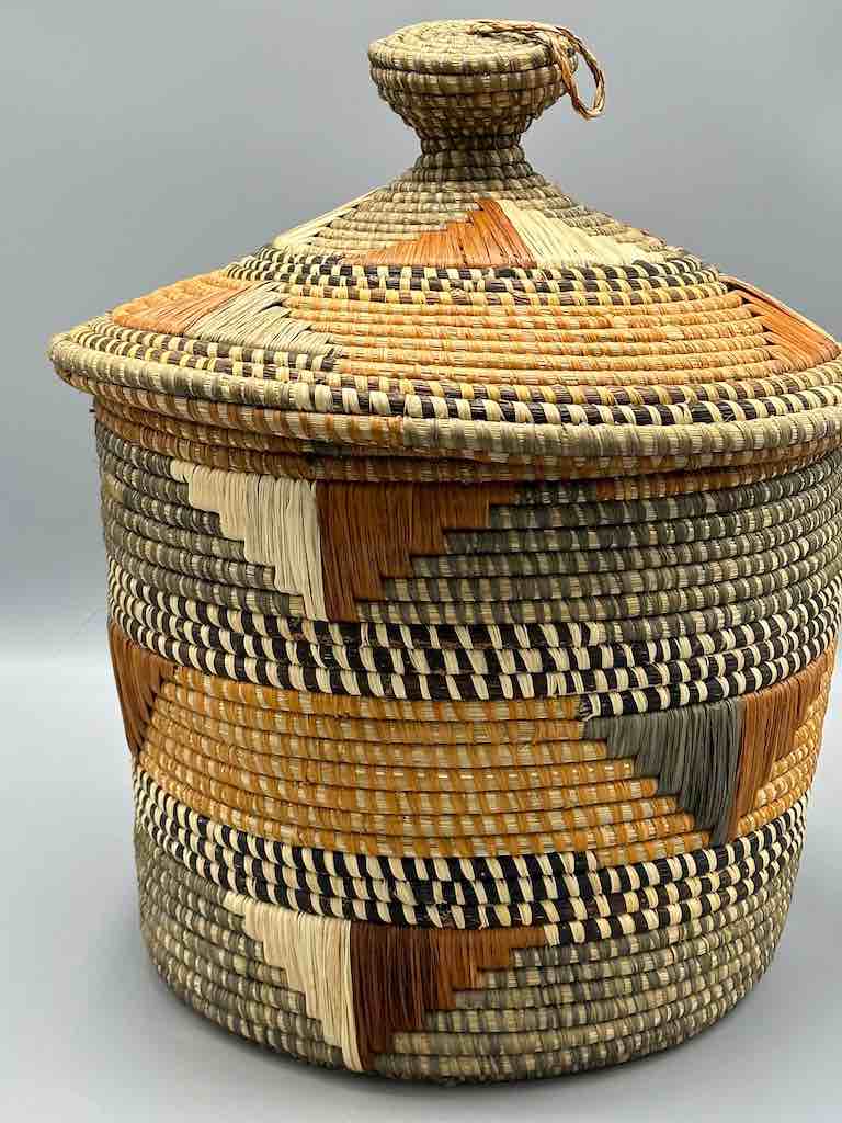 Large Covered Batwa Raffia Basket - Uganda