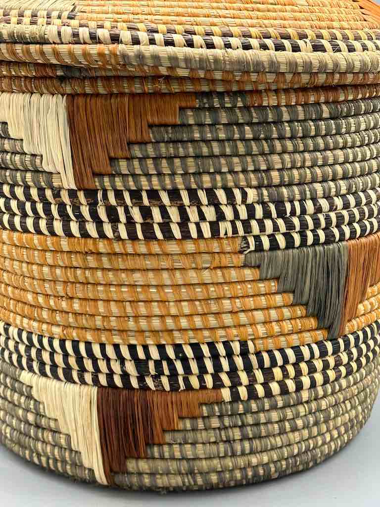 Large Covered Batwa Raffia Basket - Uganda