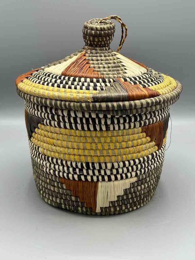 Covered Batwa Raffia Basket - Uganda