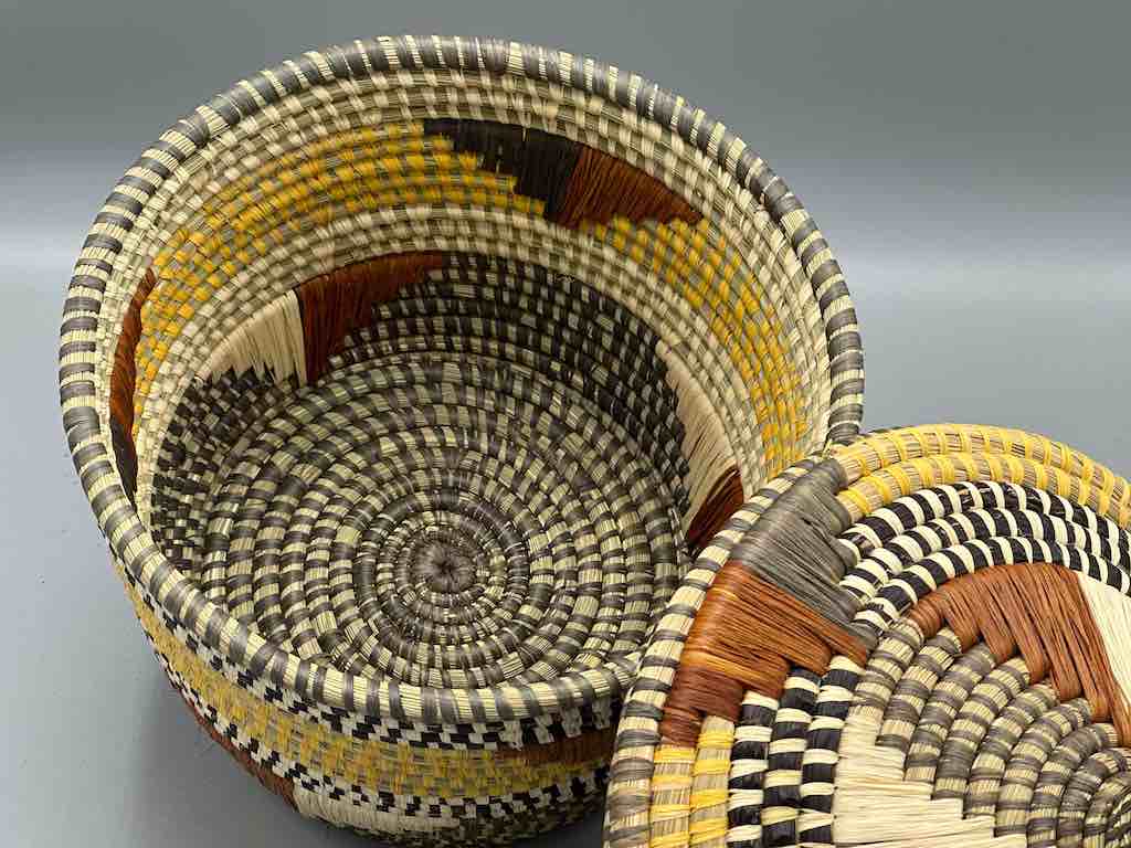 Covered Batwa Raffia Basket - Uganda