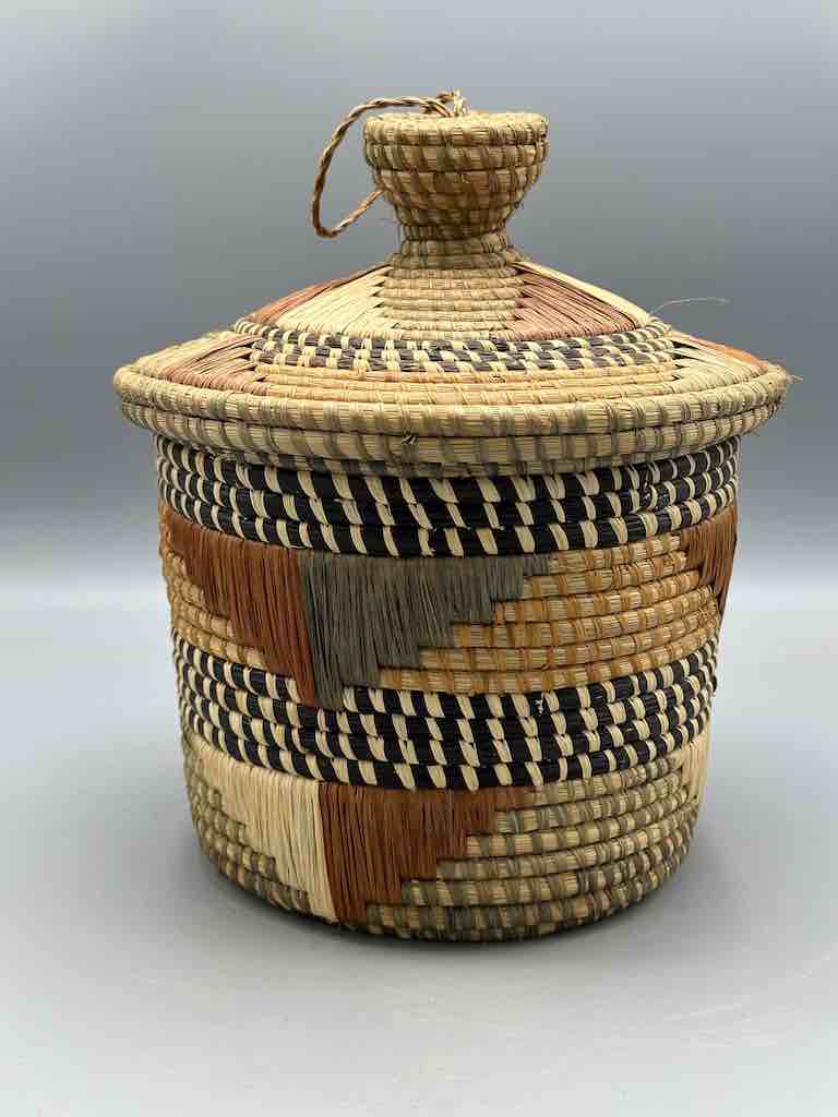 Covered Batwa Raffia Basket - Uganda