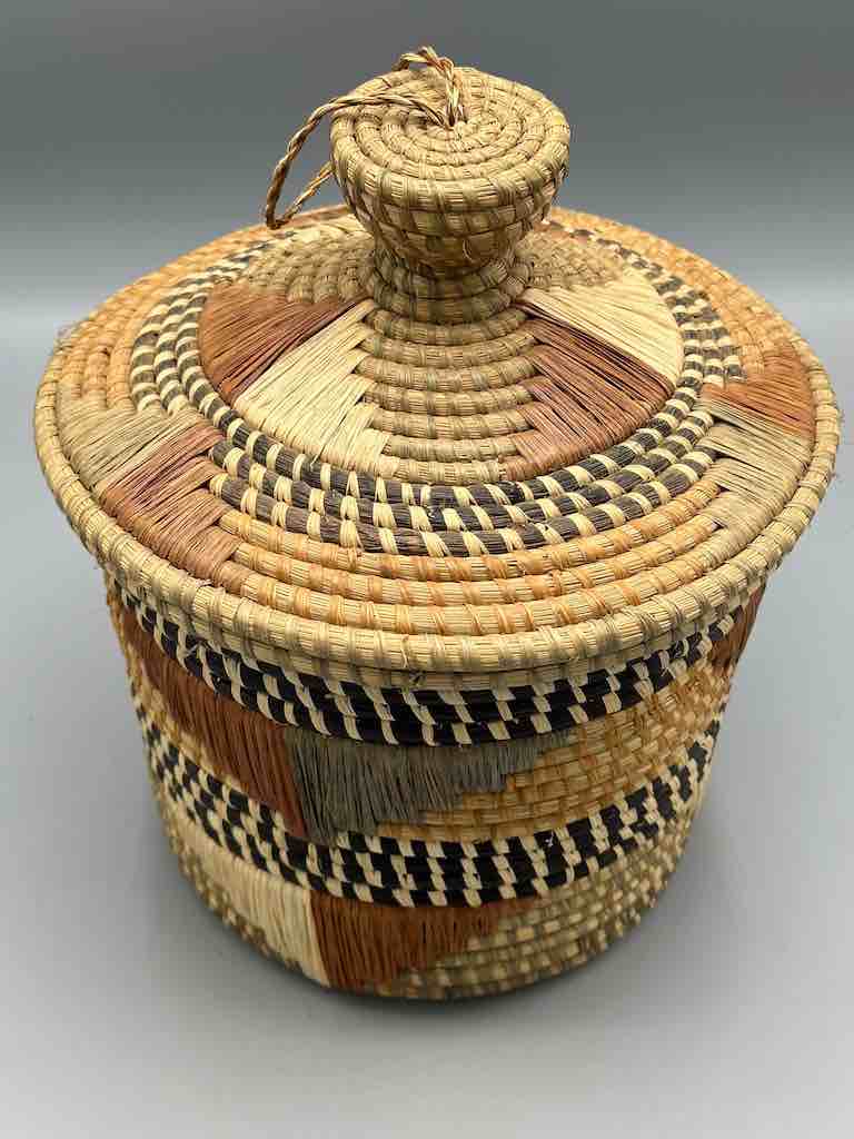 Covered Batwa Raffia Basket - Uganda