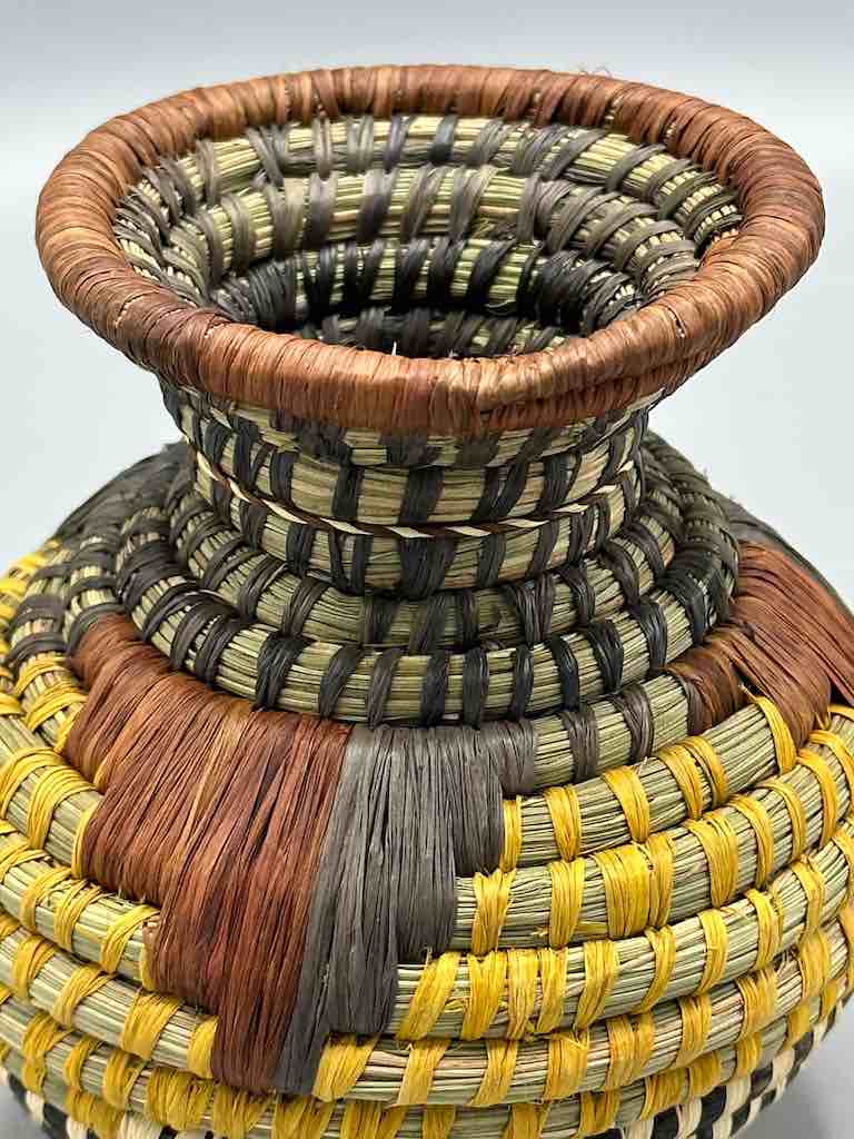 Small Batwa Vase Shape Raffia Basket