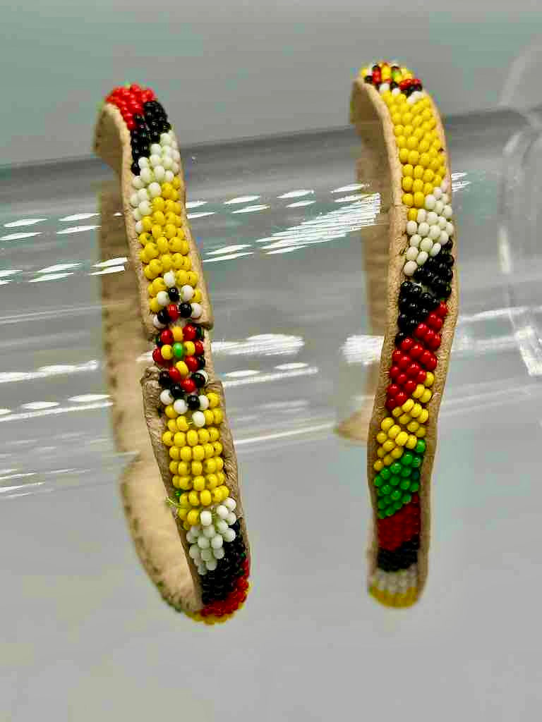 Multi-color narrow fine beaded leather bracelet - Mauritania