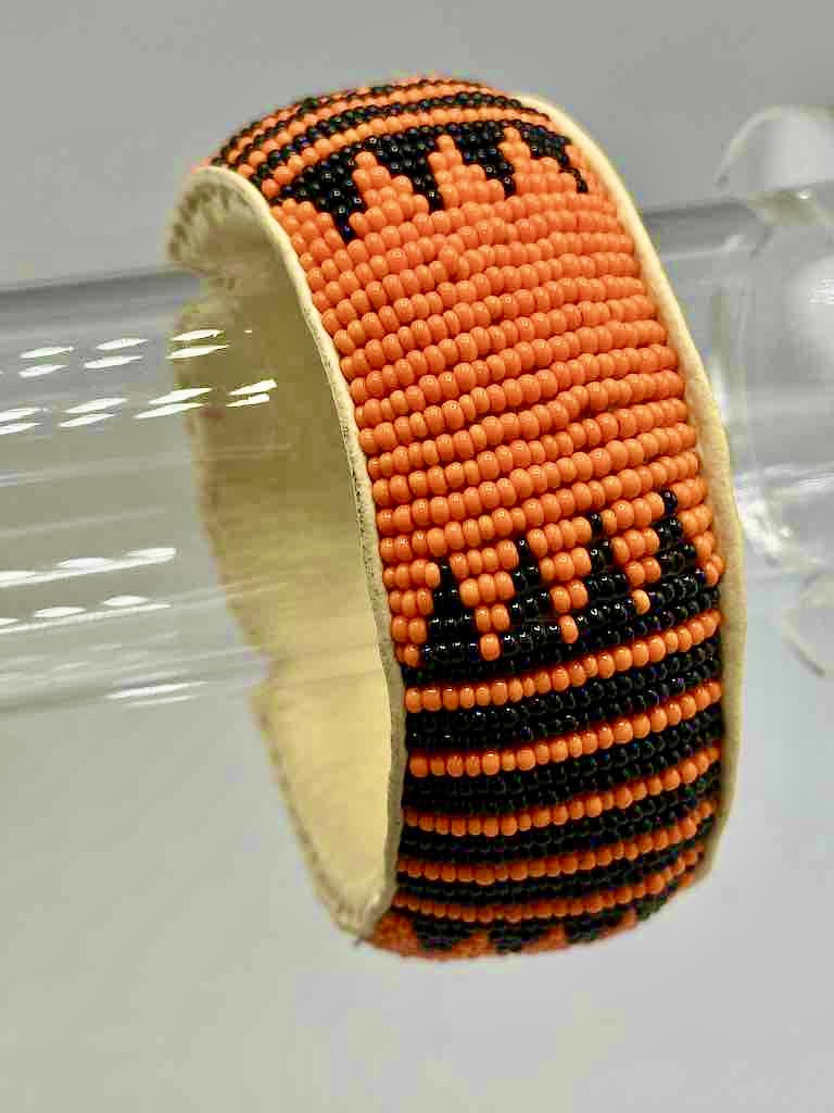 2-Color ZigZag Stripes Design Wide Beaded Leather Bracelet - Mali