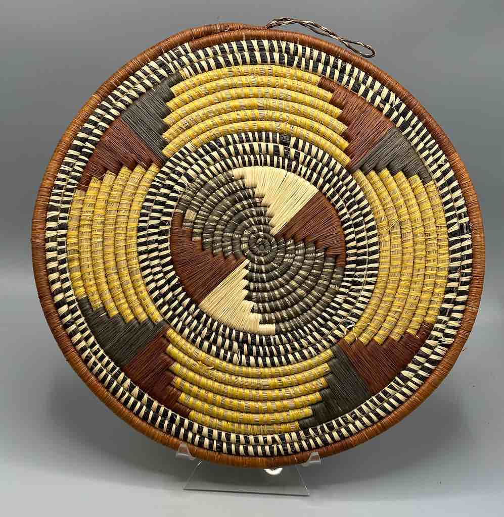 Large Flat Batwa Raffia Plate - Uganda