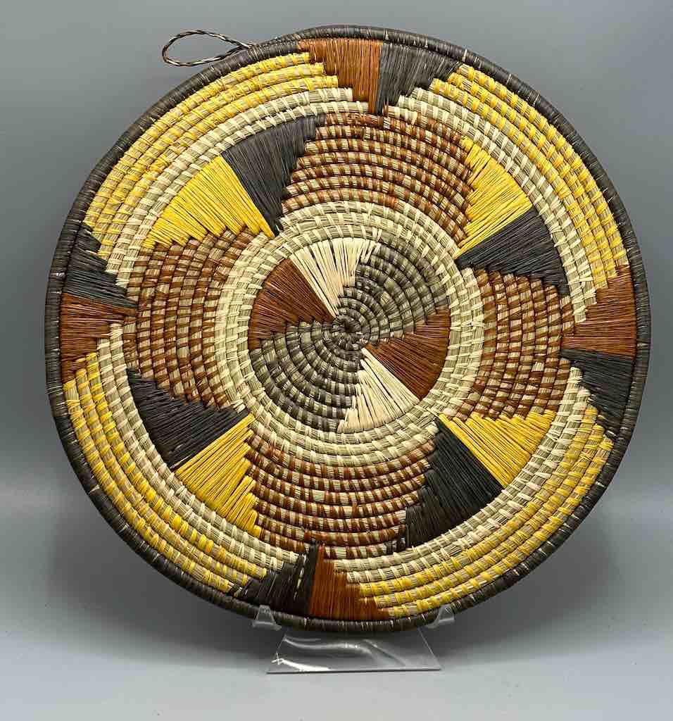 Large Flat Batwa Raffia Plate - Uganda