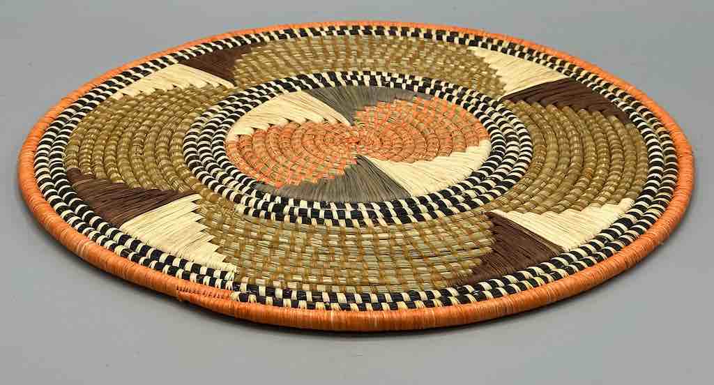 Large Flat Batwa Raffia Plate - Uganda